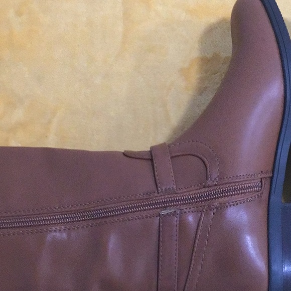 EUC. TOMMY HILFIGER Buckle Faux Leather Two-Tone Tall Riding Boots Side Zipper - Picture 13 of 16